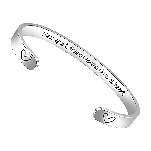 Bracelet with engravement