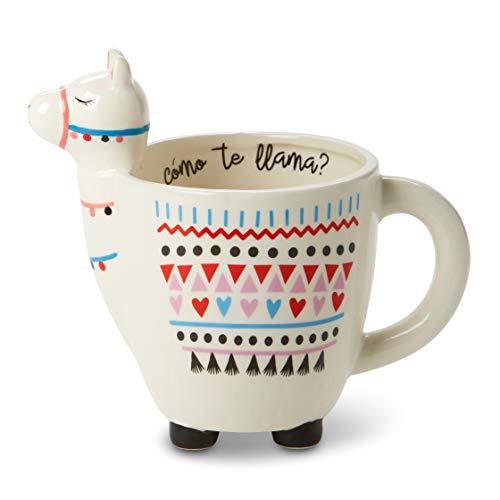Mug shaped like a llama with the text "Como te llama"