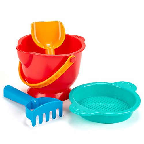 Sand bucket and shovels