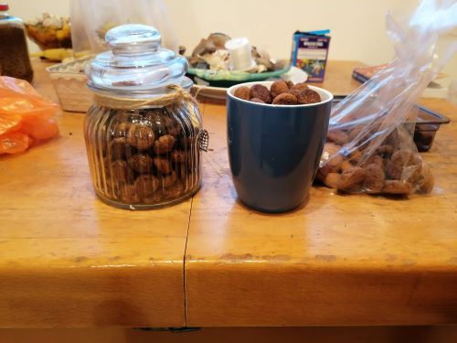 Small cookies in jars