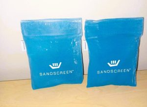 Two blue bags from the brand sandscreen