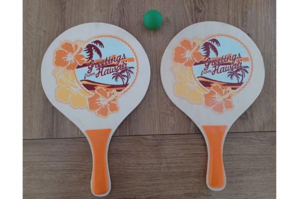 A set of beach tennis