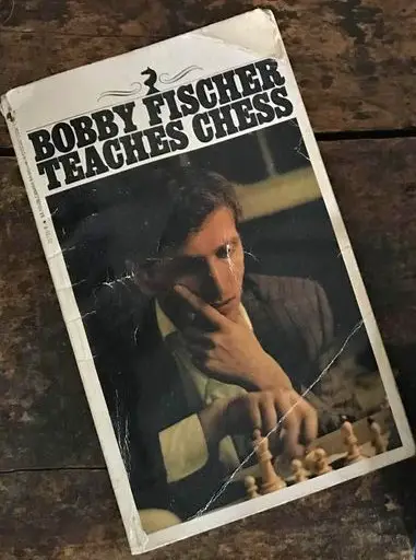 Book titles "Bobby Fischer teaches chess"