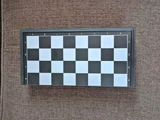 A foldable chess board
