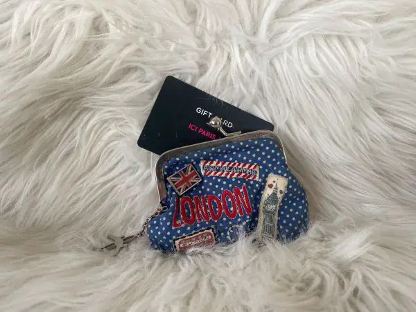 creative ways to give gift cards