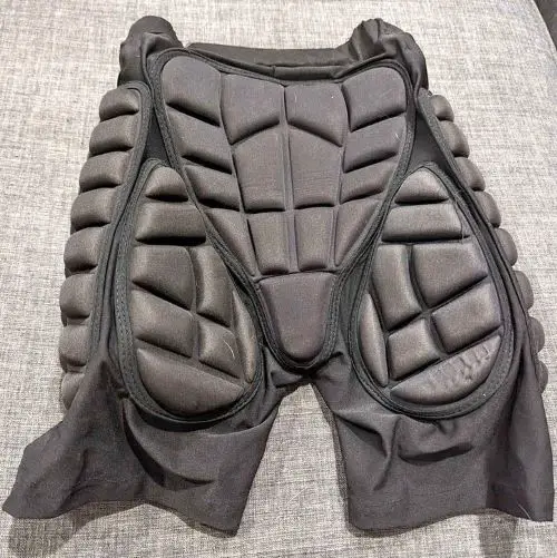 Padded shorts for snowboarders