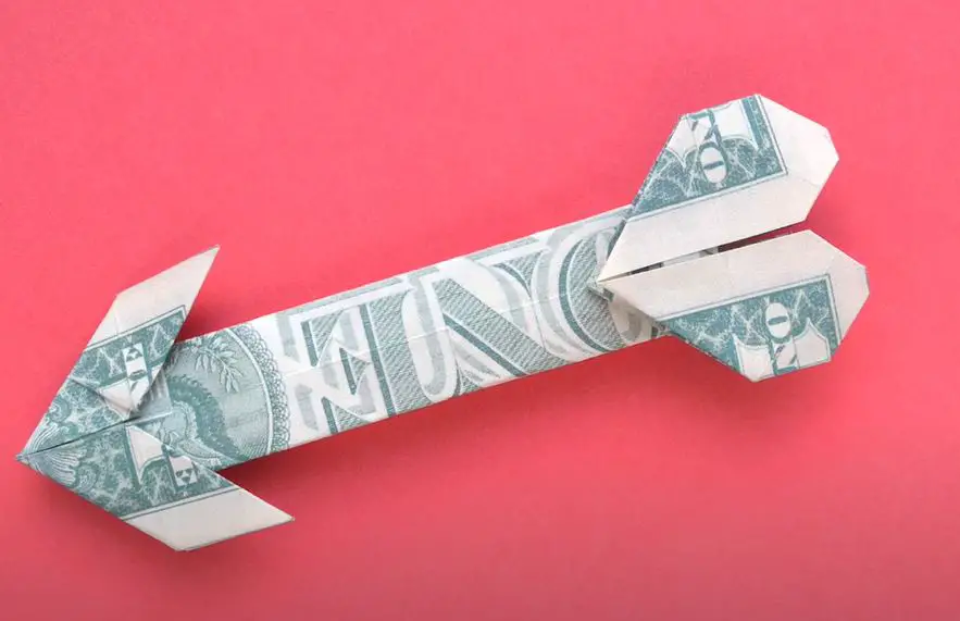 Arrow with a heart money origami