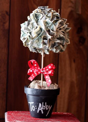 Tree made from cash