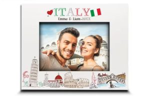 An Italian-themed photo frame