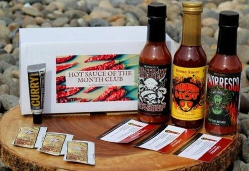 Gift set of hot sauces