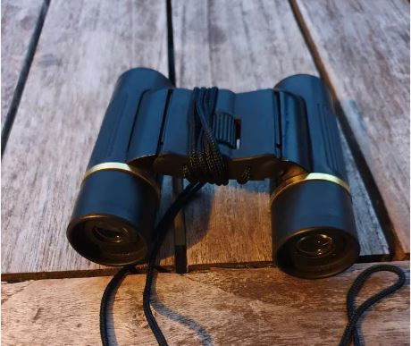 compact binoculars