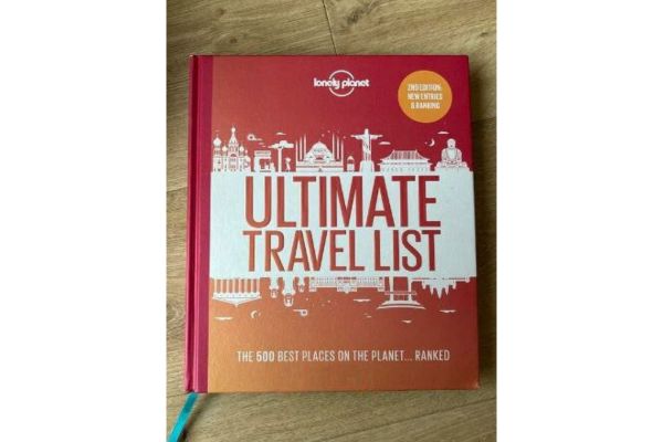 A book called : the ultimate travel list by The Lonely planet